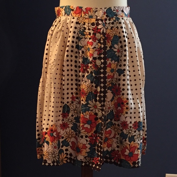 Nicole Miller Dresses & Skirts - Nicole Miller floral polka dot button silk skirt